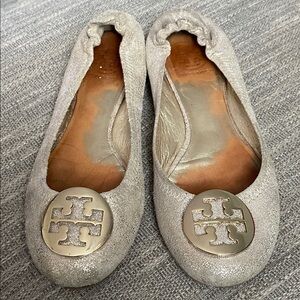 Tory Burch Brushed Metallic Gold Ballet Minnie Flats size 8 Preloved